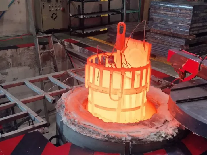Heat treatment furnace at the OKSAN factory