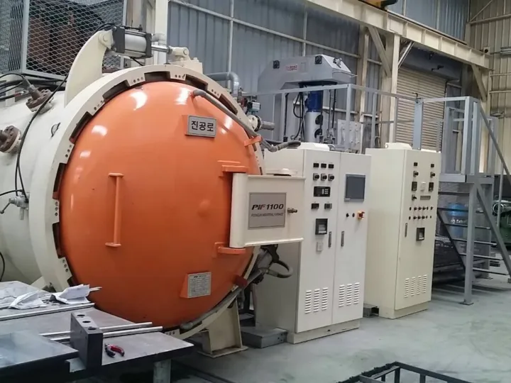 Heat treatment furnace at the OKSAN factory