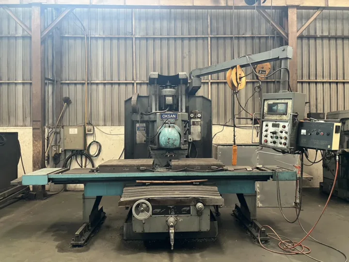 Milling and grinding machines at the OKSAN factory