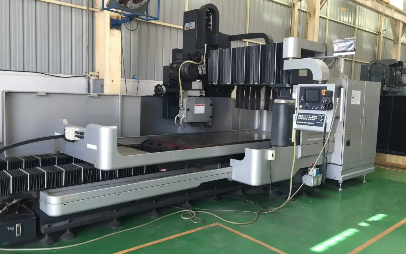 Milling and grinding machines at the OKSAN factory