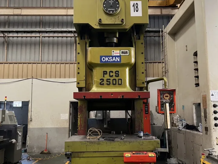 Stamping press at the OKSAN factory