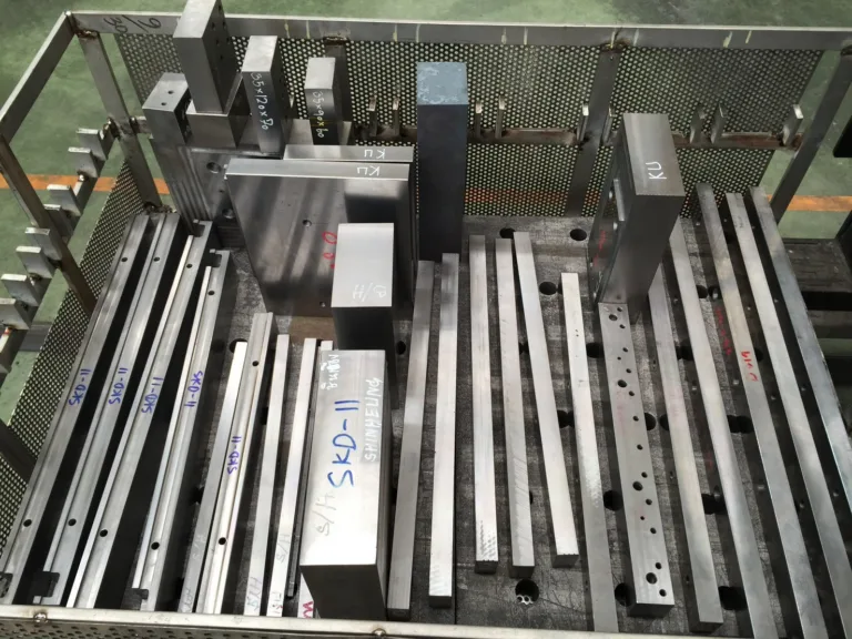 SKD11